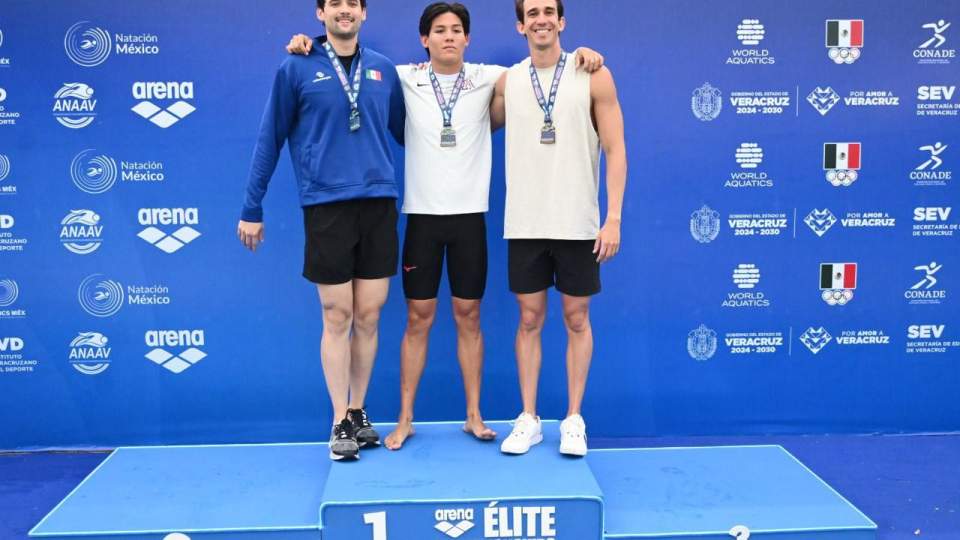 NADADORES SONORENSES OBTIENEN TRES MEDALLAS EN ARENA ÉLITE CHAMPIONSHIPS 